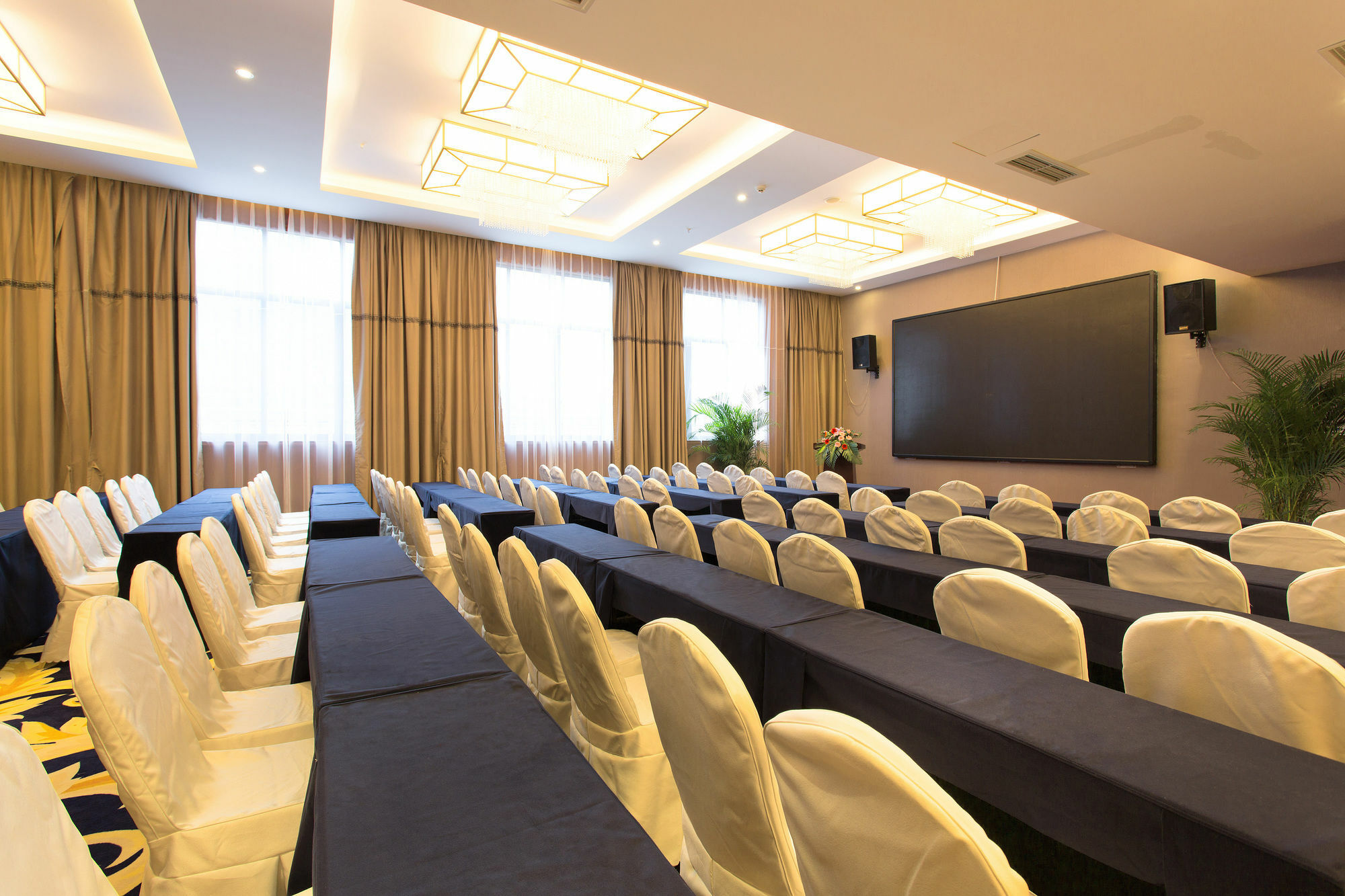 Zhufeng Hotel Csengtu Kültér fotó