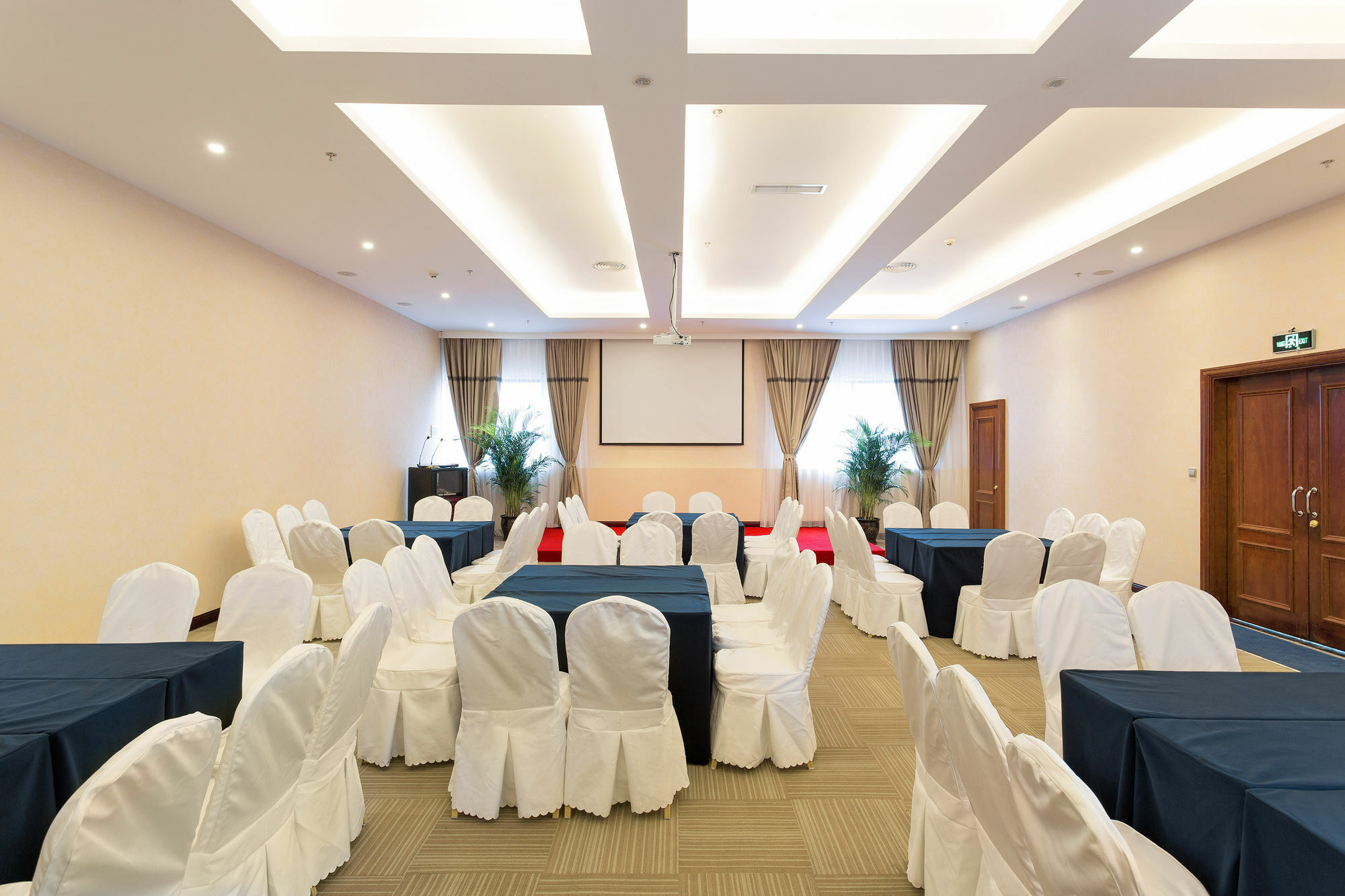 Zhufeng Hotel Csengtu Kültér fotó